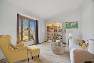 1136 County Rd C2 W, Roseville, MN 55113 - Photo 4