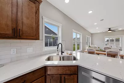 873 Escalade Lane SE, Owatonna, MN 55060 - Photo 16