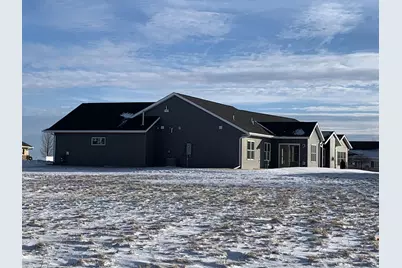 873 Escalade Lane SE, Owatonna, MN 55060 - Photo 2