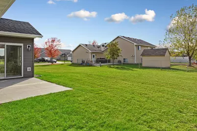 873 Escalade Lane SE, Owatonna, MN 55060 - Photo 10