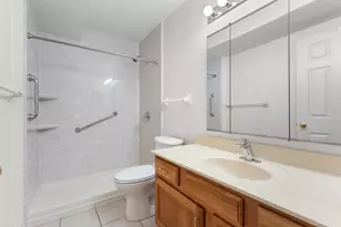 2437 Viola Heights Dr NE, Rochester, MN 55906 - Photo 20