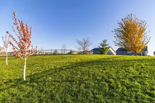 15621 Eddy Crk Wy, Apple Valley, MN 55124 - Photo 36