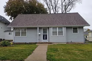 905 2nd Ave SW, Sleepy Eye, MN 56085 - Photo 1