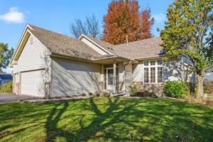 19714 Executive Path, Farmington, MN 55024 - Photo 2