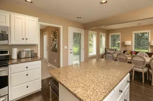 810 Foxcroft Cir SW, Rochester, MN 55902 - Photo 14