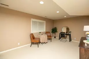 810 Foxcroft Cir SW, Rochester, MN 55902 - Photo 38