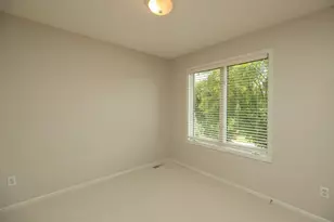 810 Foxcroft Cir SW, Rochester, MN 55902 - Photo 34