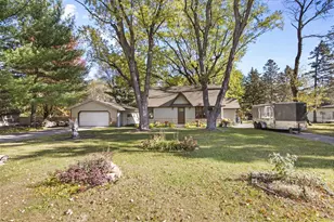 6924 Lakeview Dr, Lino Lakes, MN 55014 - Photo 2