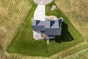 2702 Mayo Pr Ln SW, Rochester, MN 55902 - Photo 4