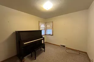 917 N McKenzie St, Luverne, MN 56156 - Photo 10