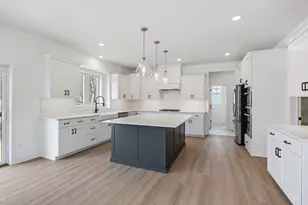 1872 Royal Blvd N, Lake Elmo, MN 55042 - Photo 4