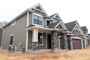 1872 Royal Blvd N, Lake Elmo, MN 55042 - Photo 2