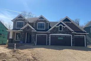 1872 Royal Blvd N, Lake Elmo, MN 55042 - Photo 1