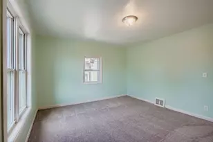 610 Fairview Ave Ave N, Saint Paul, MN 55104 - Photo 18