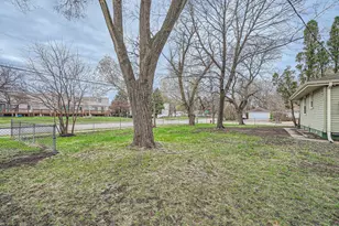 6300 Quebec Ave Ave N, Brooklyn Park, MN 55428 - Photo 32