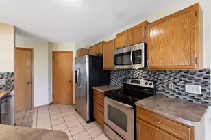 7623 Nicholas Way, Chanhassen, MN 55317 - Photo 12