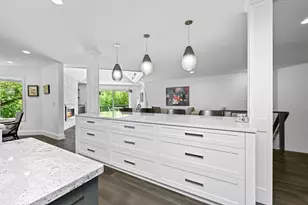 6102 Waterford Ct S, Edina, MN 55436 - Photo 10