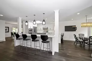 6102 Waterford Ct S, Edina, MN 55436 - Photo 4