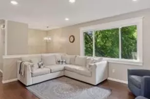 1025 105th Ave NW, Coon Rapids, MN 55433 - Photo 2