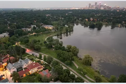 2554 W Lake Of The Isles Parkway, Minneapolis, MN 55405 - Photo 4