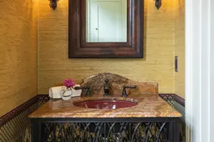 2554 W Lake of the Isles Pkwy, Minneapolis, MN 55405 - Photo 24