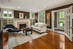 2554 W Lake of the Isles Pkwy, Minneapolis, MN 55405 - Photo 10