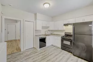 595 Hawthorne Ave Ave E, Saint Paul, MN 55130 - Photo 6