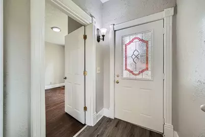 911 Sims Ave Avenue, Saint Paul, MN 55106 - Photo 2