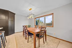 110309 Center Green Cir, Chaska, MN 55318 - Photo 10