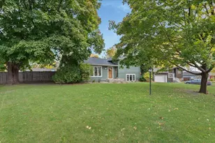 228 Terrace Dr SW, Willmar, MN 56201 - Photo 2