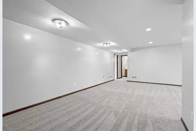 20508 Hartford Way, Lakeville, MN 55044 - Photo 30