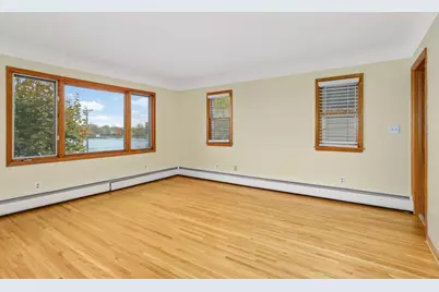 2331 W Medicine Lake Drive, Plymouth, MN 55441 - Photo 6