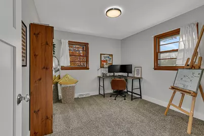 990 Hassan Street SE, Hutchinson, MN 55350 - Photo 14