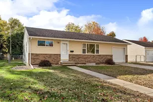 710 19th St SW, Austin, MN 55912 - Photo 1