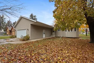 1208 36th Ave N, Saint Cloud, MN 56303 - Photo 2