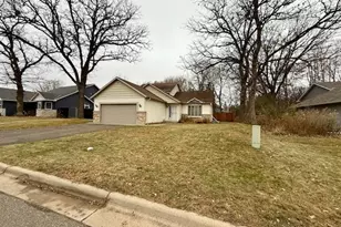 1979 13th Ave SE, Saint Cloud, MN 56304 - Photo 2