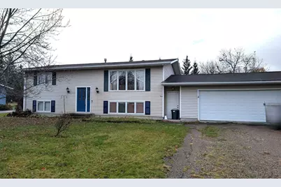 705 16th Street E, International Falls, MN 56649 - Photo 1