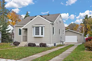 402 11th Ave SW, Austin, MN 55912 - Photo 1