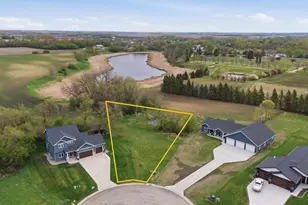 536 Leonard St, Hawley, MN 56549 - Photo 1