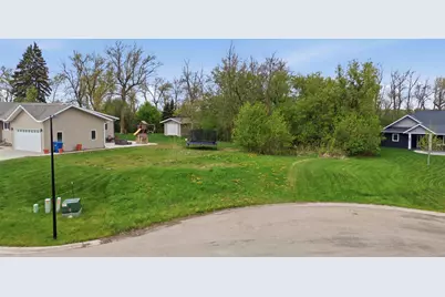 529 Leonard Street, Hawley, MN 56549 - Photo 4