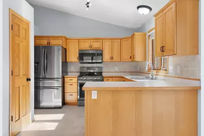 875 18th Street SE, Owatonna, MN 55060 - Photo 8