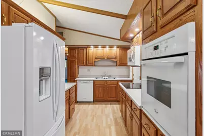 104 Bavarian Circle, Cannon Falls, MN 55009 - Photo 8