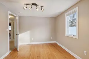 309 Sunset Dr S, Minnetonka, MN 55305 - Photo 10