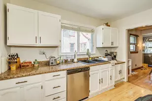 3807 Hubbard Ave N, Robbinsdale, MN 55422 - Photo 12