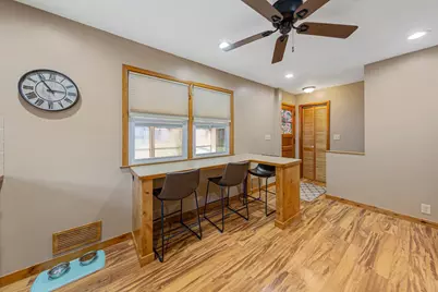 710 Upper Johnson Circle, Saint Peter, MN 56082 - Photo 14