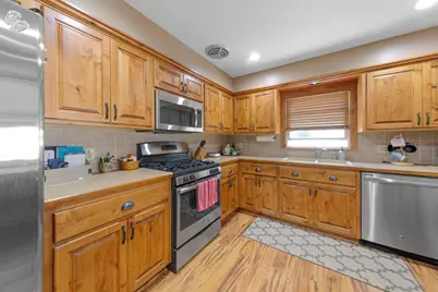 710 Upper Johnson Circle, Saint Peter, MN 56082 - Photo 16