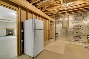 9007 Meadow Pl, Savage, MN 55378 - Photo 36