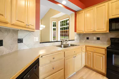 9007 Meadow Place, Savage, MN 55378 - Photo 14