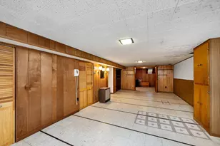 8214 32nd Pl N, Crystal, MN 55427 - Photo 12