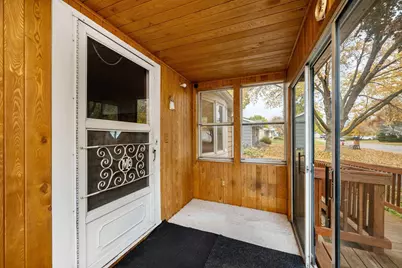 8214 32nd Place N, Crystal, MN 55427 - Photo 4